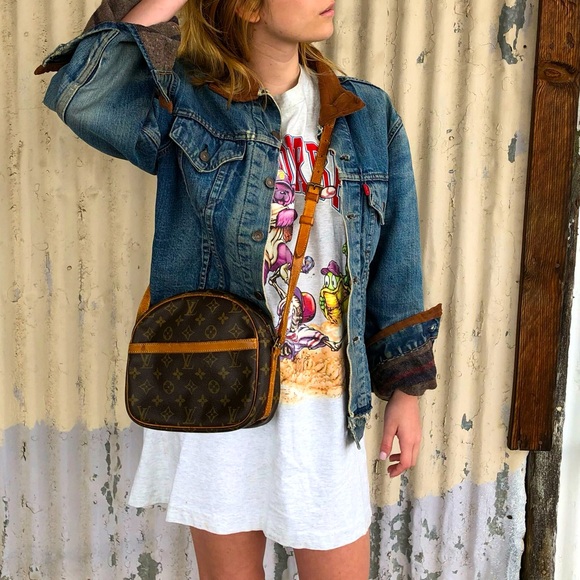 Authentic Louis Vuitton Monogram Senlis Shoulder Bag - Picture 11 of 12